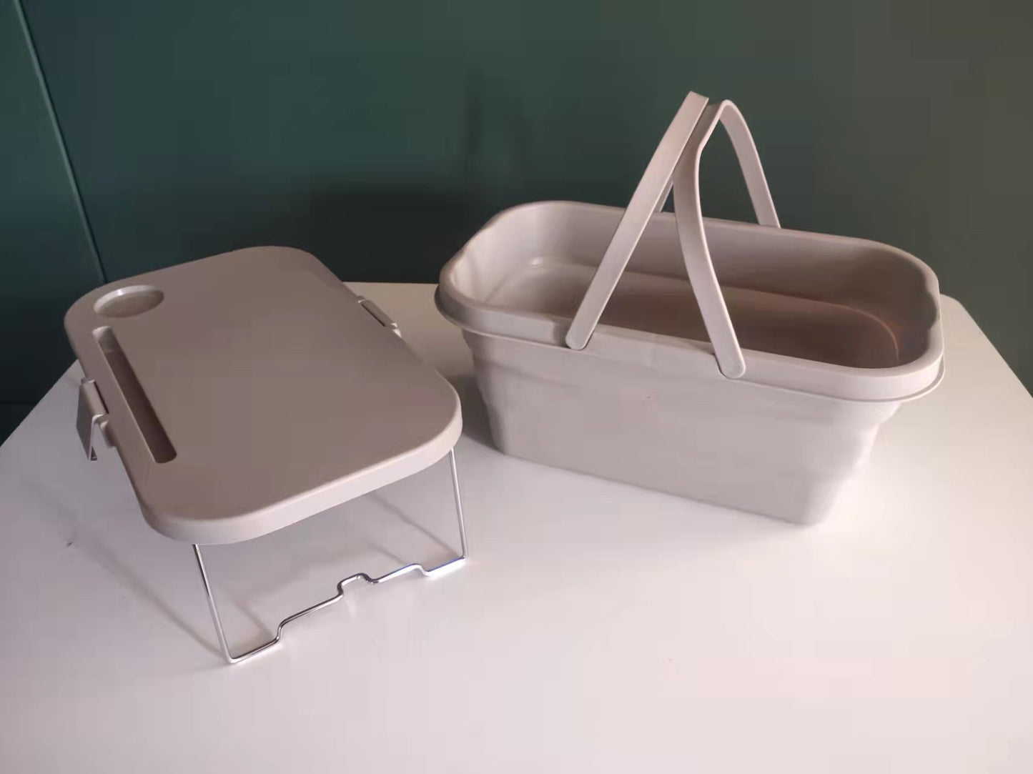 Multifunctional Portable Basket With Table